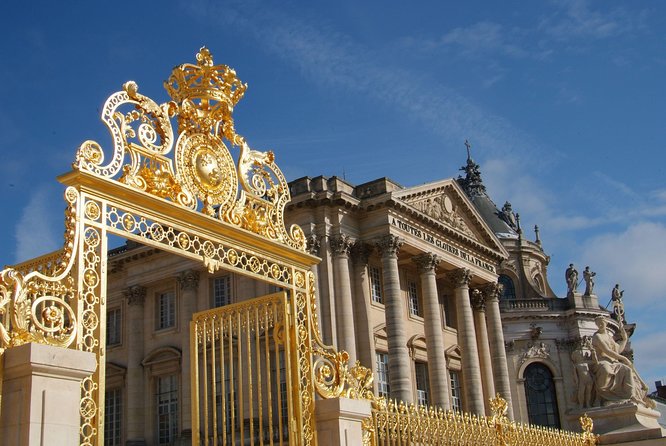 Versailles Palace and Gardens Half Day Guided Tour from Paris - Meeting in Paris and riding to Versailles