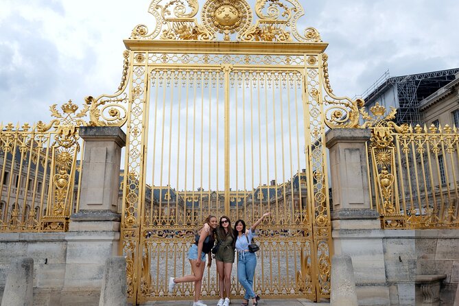 Versailles Palace and Gardens Tour from Paris - Why Versailles works best with a guide