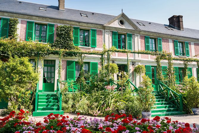 Versailles Palace and Giverny Monet House Visit with Lunch - Giverny begins with Monet’s garden
