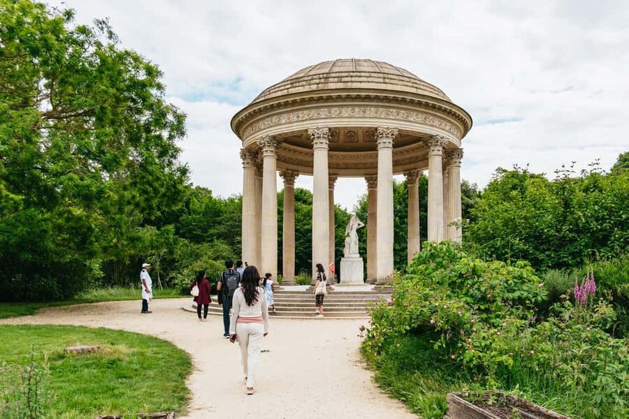 Versailles: Palace, Gardens & Queen’s Estate Guided Tour - Petit Trianon and the Queen’s Hamlet