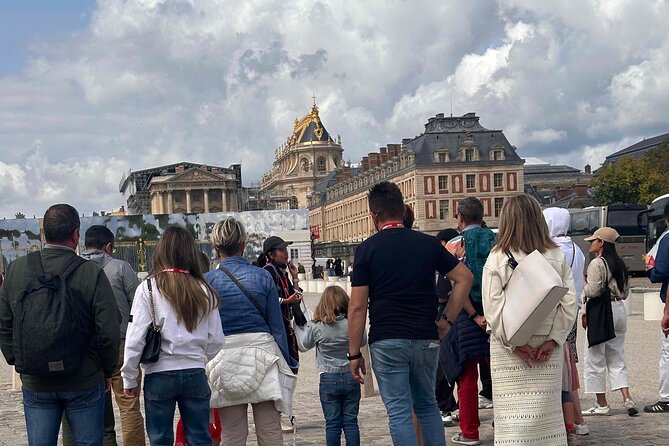 Versailles Palace Guided Tour with Gardens Access - The 90-minute palace tour