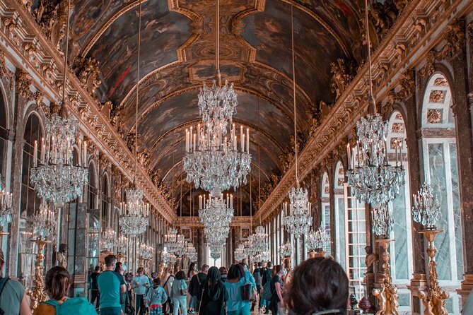 Versailles Palace Guided Tour with Reserved Entry - Practical details that can save your visit