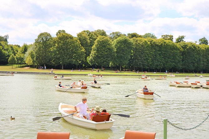 Versailles Palace & Marie-Antoinette's Estate Guided Tour - Who should book this experience?