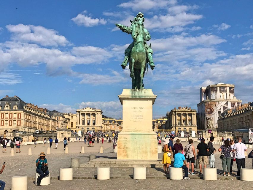 Versailles: Skip-the-Line Guided Palace Tour and Full Access - Key points at a glance