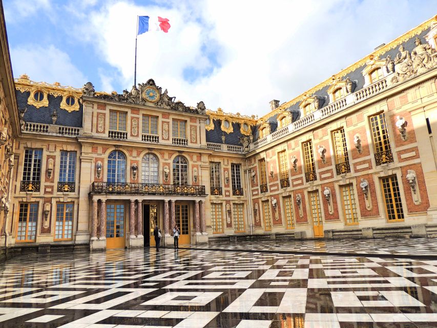 Versailles: Skip-the-Line Guided Palace Tour and Full Access - The 90-minute palace visit