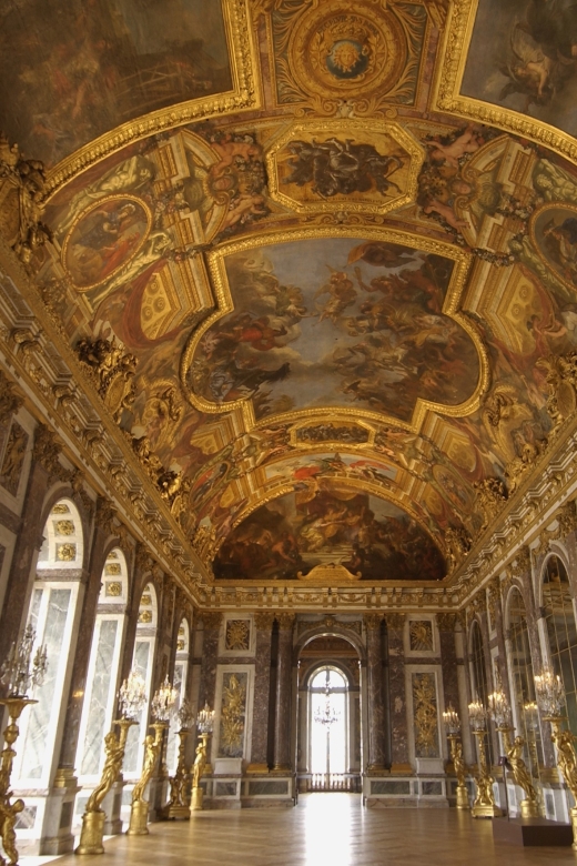 Versailles: Skip-the-Line Guided Tour of Palace with Gardens - Why a guide helps at Versailles