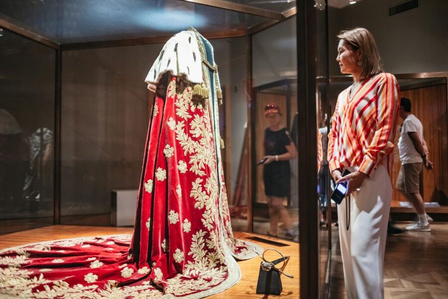 Vienna: Imperial Treasury in the Hofburg Palace - Why the Imperial Treasury feels different from an ordinary palace room