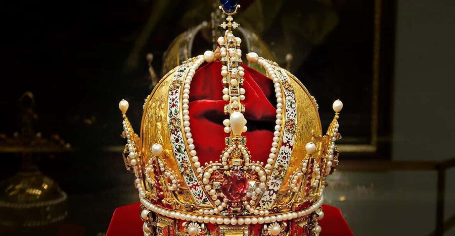 Vienna: Imperial Treasury & New Hofburg Palace Combo Ticket - Should you book the Imperial Treasury and New Hofburg combo?