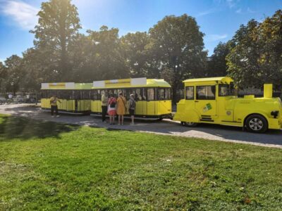 Panorama Train Tickets to explore Schönbrunn Palace