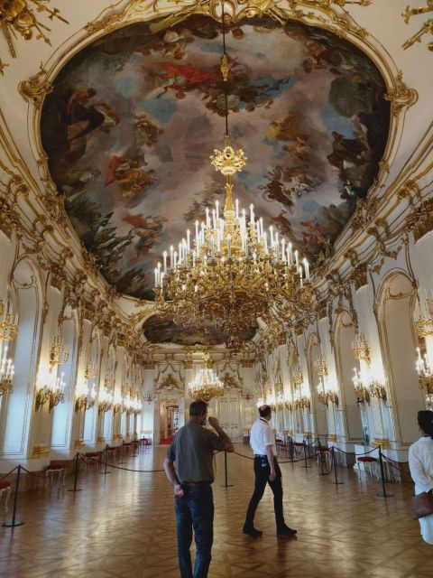 Vienna: Schönbrunn Palace & Christmas Market Walking Tour - What the $64 price really covers