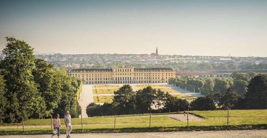 Vienna: Schönbrunn Palace Entry Ticket with Lunch - The timing of lunch and palace entry