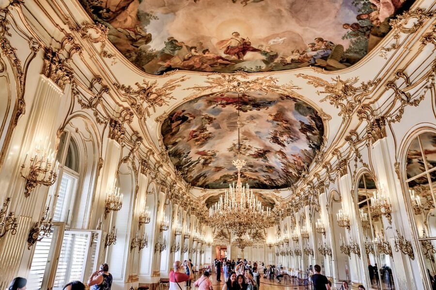 Vienna: Skip-the-Line Schönbrunn Palace and Gardens Tour - Inside the palace: 22 rooms with a guide