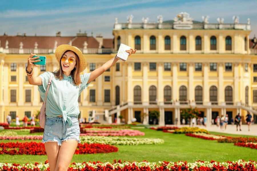 Vienna: Skip-the-Line Schönbrunn Palace & Gardens Tour - The essentials at a glance