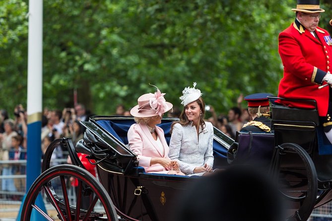 VIP Kensington Palace Gardens Tour & Royal Tea Crown Experience - Weather, walking, and group size