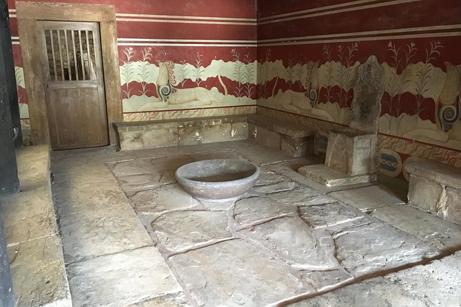 Visit Knossos palace (Tour & Skip-the-Line Ticket) - Guides who bring the ruins to life