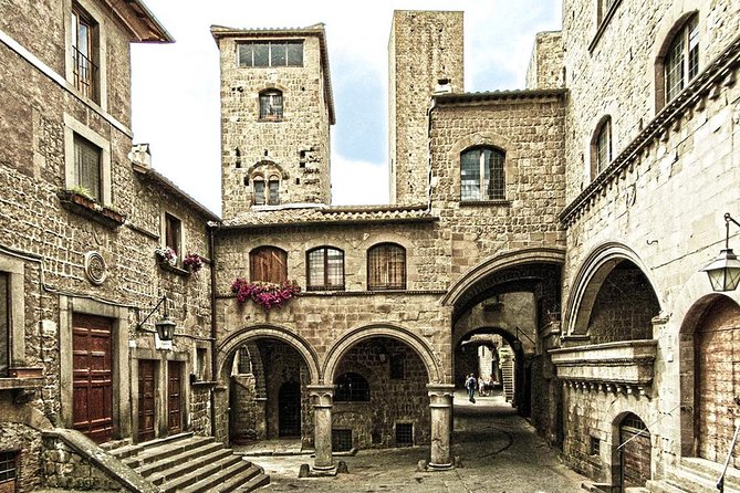 Viterbo Private City Tour including Popes Tombs Conclave Palace and Duomo - Cattedrale di San Lorenzo and Viterbo’s church story