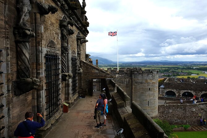 Wallace monument, Stirling Castle, Linlithgow Palace Private Tour - Why the private vehicle changes the day