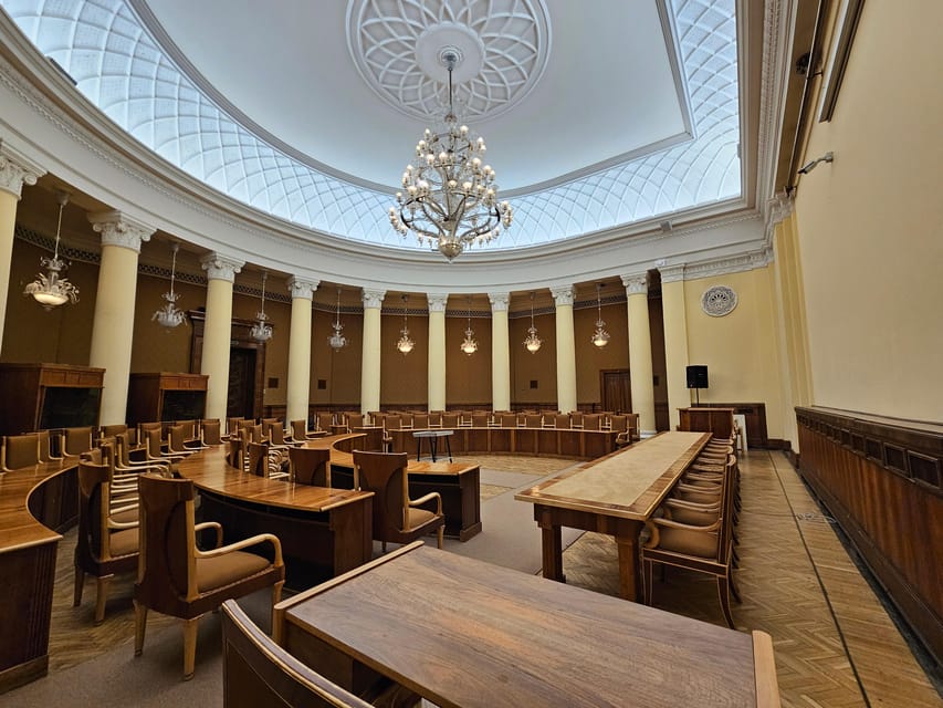 Warsaw: Palace of Culture and Science Guided Tour - Why the Palace of Culture and Science matters