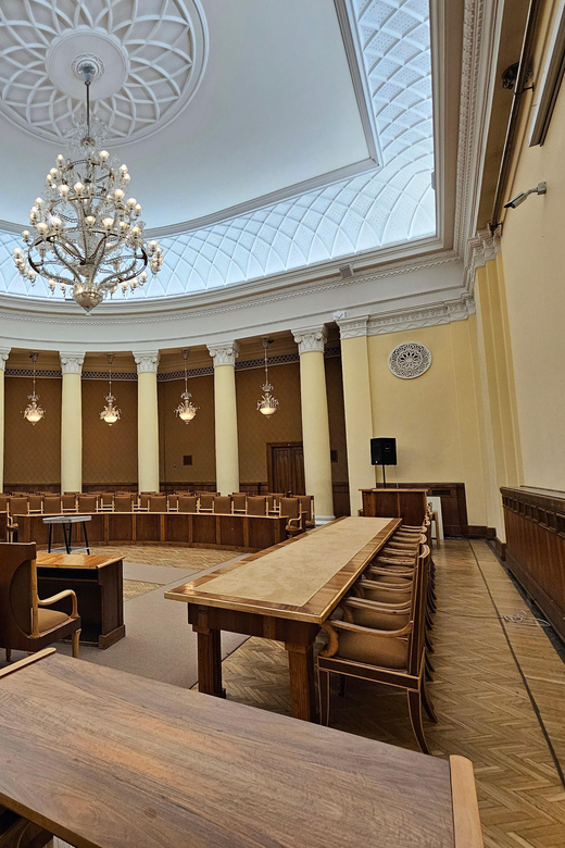 Warsaw: Palace of Culture and Science Guided Tour - The first hour: history, interiors, and a limited view of the building