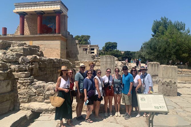 WeGuide Knossos palace - Why Knossos deserves a guided visit