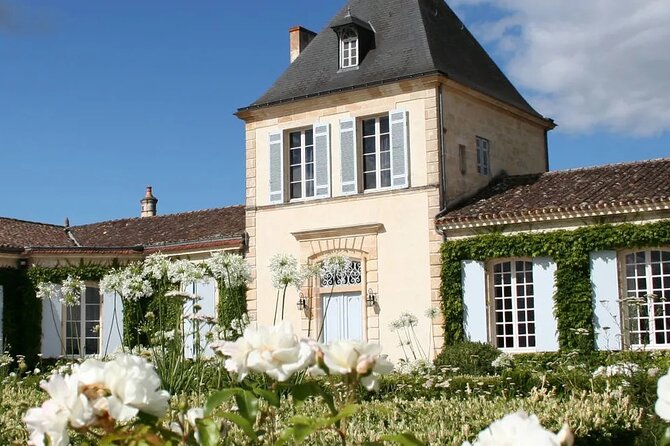 Wine Tour of Mèdoc : Châteaux, Tastings and WSET Guide - A short pause near Château Margaux