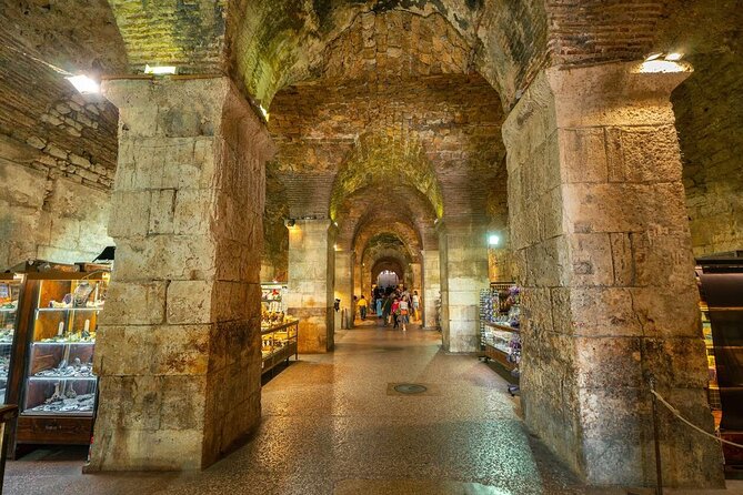 YOUR BEST PRIVATE TOUR - amazing Split and Diocletian's palace - The Vestibule and a chance to hear Dalmatian singing